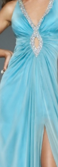 LA Femme Dress - Picture 2 of 5